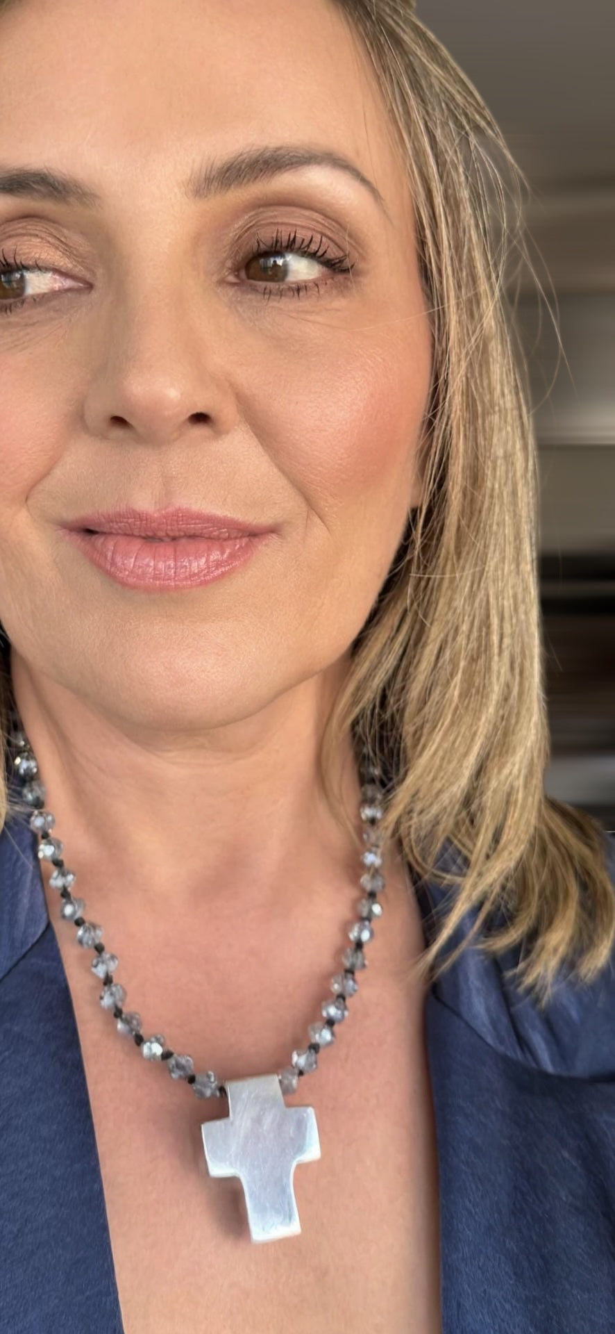 Colar Cruz Blue Curto